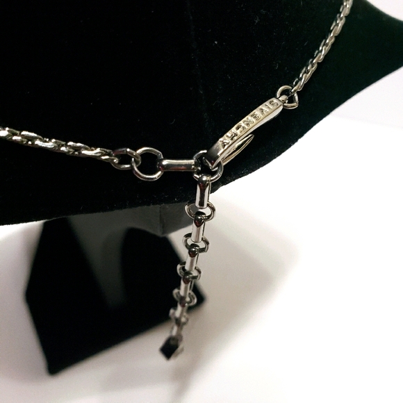 Givenchy Necklace with Red Crystals - Picture 4 of 7